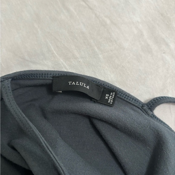 Aritzia cropped navy blue tank top - Picture 3 of 3